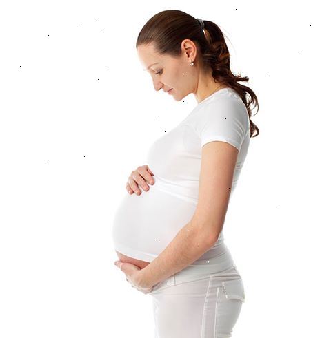 Hur man förbereder sig för en hälsosam graviditet vid 35 år. Schemalägg en pre-befruktning tid hos din läkare eller barnmorska för att diskutera din hälsa, livsstil och dina planer graviditet.