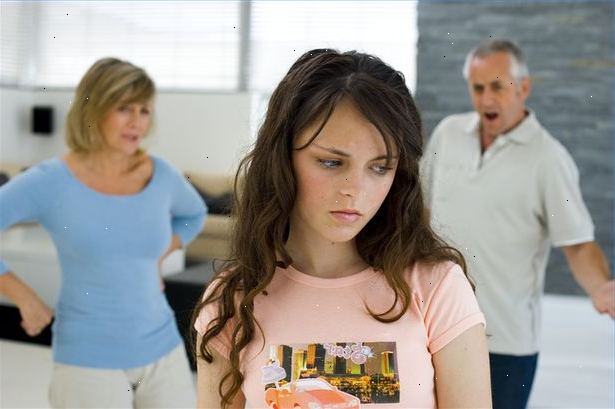Hur du hjälpa din dotter att komma över en dålig upplösning. Upptäck orsaken till uppbrottet.
