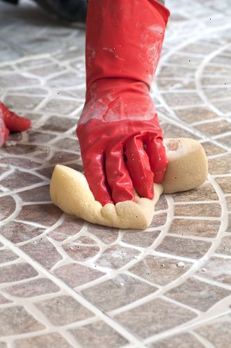 Hur att rengöra betonggolv. Bestäm vilka typer av verktyg och rengöringsmedel du måste rengöra din specifika stil av betonggolv.