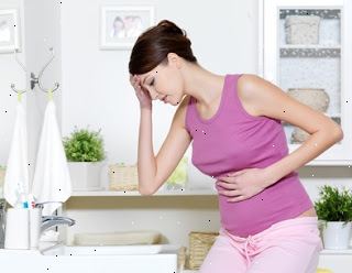 Hur man kan minska illamående under graviditeten. Ät livsmedel som är kända för att motverka illamående.