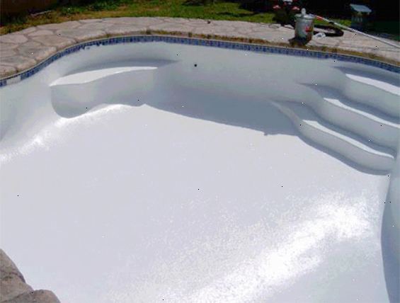 Hur att dränera och fylla din pool