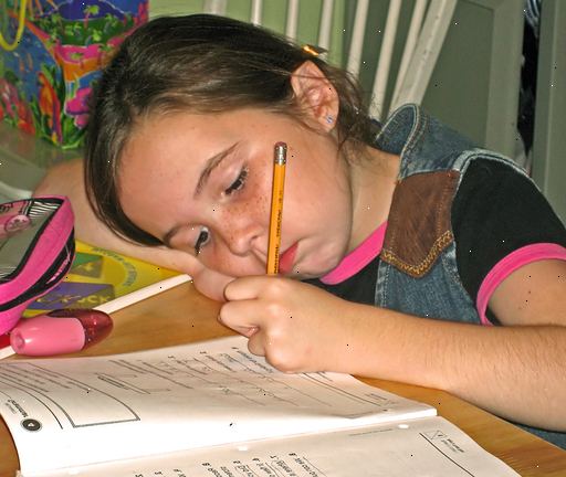 Hur får dina barn att göra sina läxor. Förstå fördelarna.