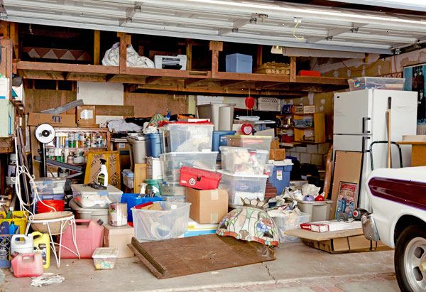 Hur att rensa ut ditt garage. Avsätt en hel helg för detta projekt.