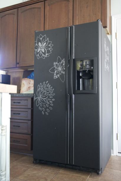 Hur man målar ett kylskåp. Välj din målning metod.