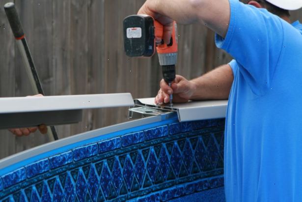 Hur man installerar i poolen marken simning liners. Hämta mallen för liner mätningar från din pool leverantör.
