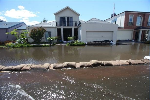 Hur man överlever en översvämning. Var medveten om din områdets översvämningsrisker.